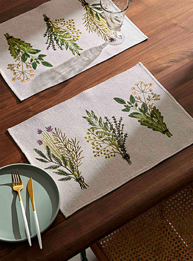 Les napperons tapisserie bouquets fleurs s&eacute;ch&eacute;es Ensemble de 2