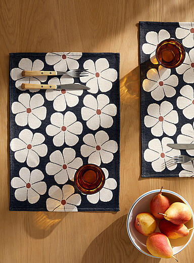 Retro daisies tapestry placemats Set of 2