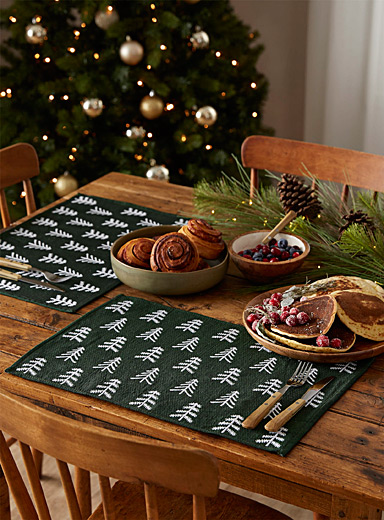 Les napperons tapisserie sapins blancs Ensemble de 2 <b>Collection de No&euml;l</b>