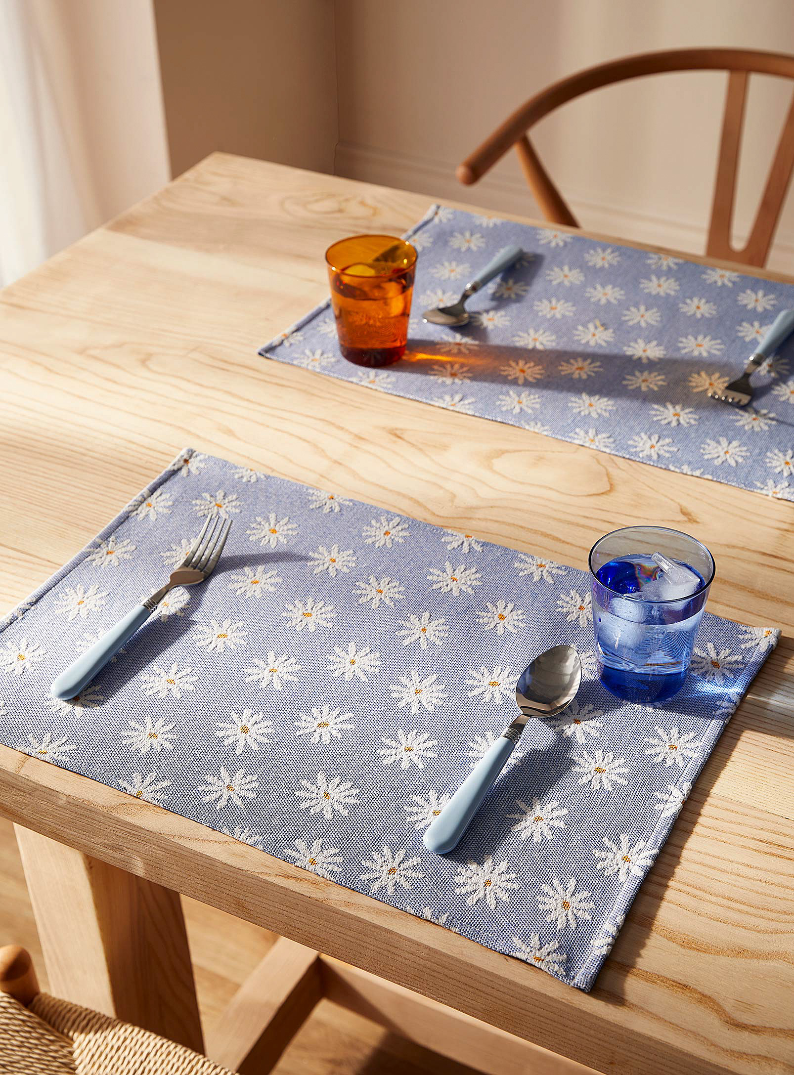 Simons Maison Field Of Daisies Placemats Set Of 2 In Patterned Blue