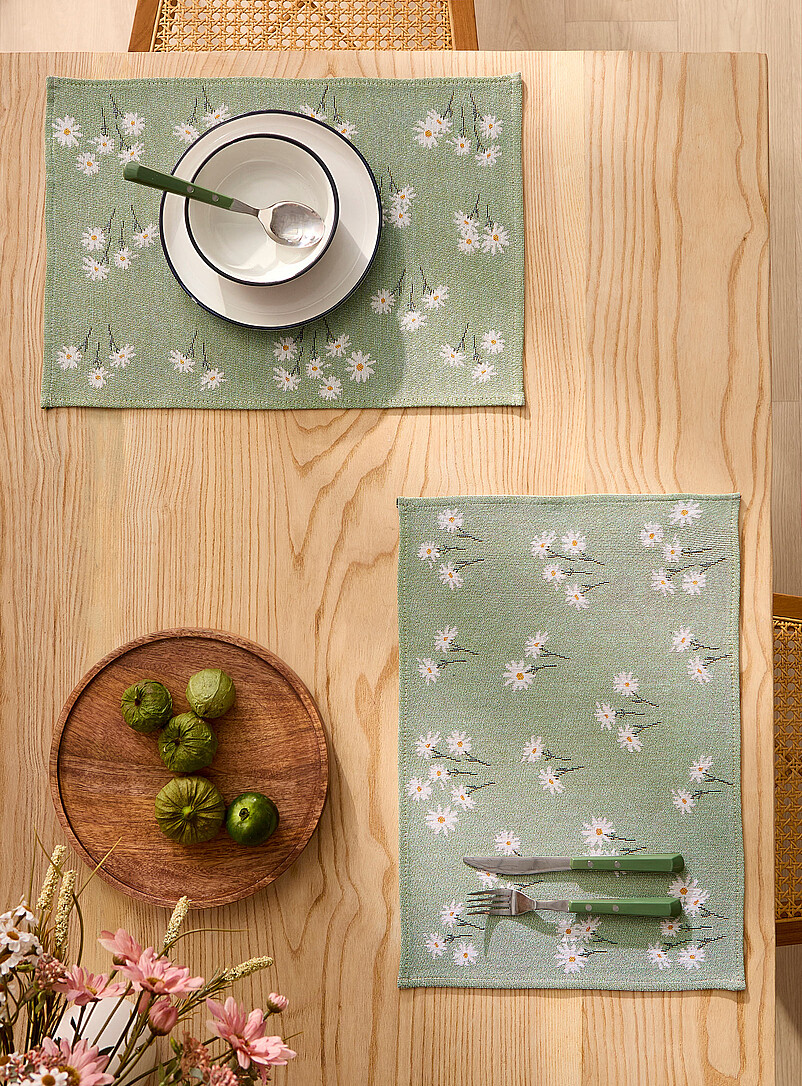 Daisy Tapestry Placemats Set Of 2
