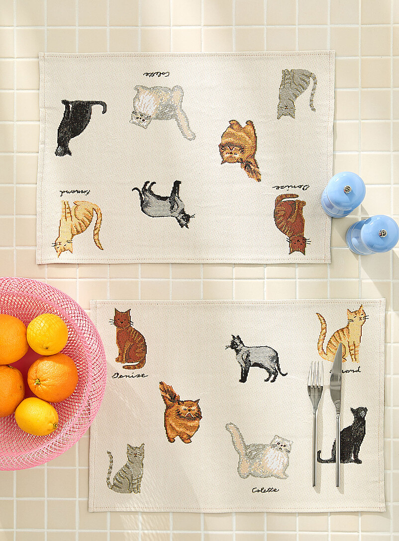 Cat group tapestry placemats Set of 2 product image (primary)