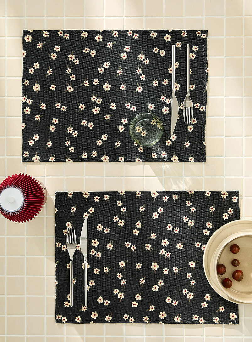 Charming flowers tapestry placemats Set of 2 product image (primary)