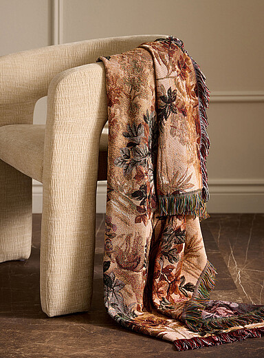 Vintage foliage tapestry-effect throw 130 x 150 cm