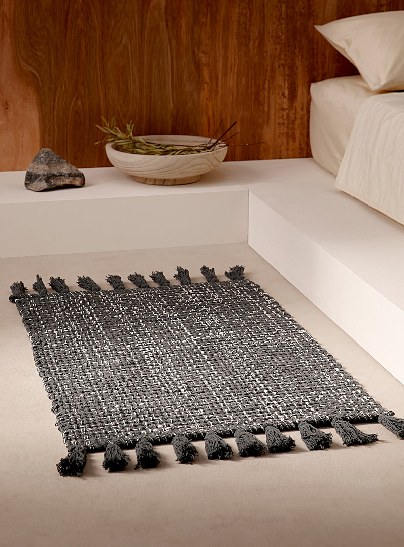 Simons Maison: Le tapis artisanal tressage chiné 60 x 90 cm Gris foncé