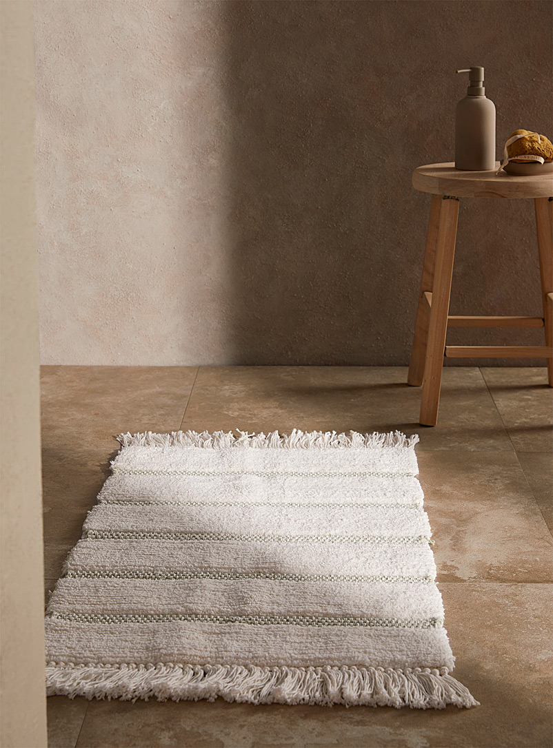 Simons Maison: Le tapis de bain rayures tissées sauge 50 x 80 cm Blanc à motifs