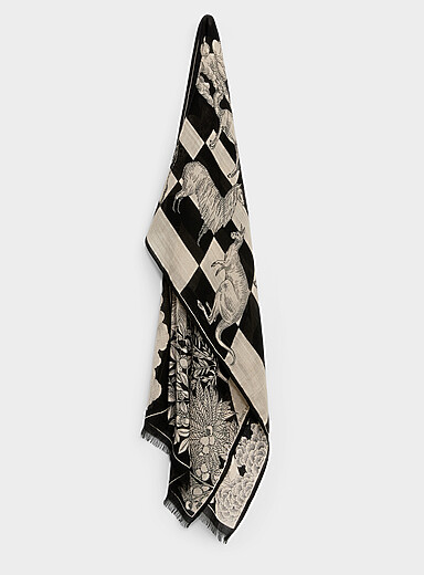 Chess set with animals lightweight scarf
