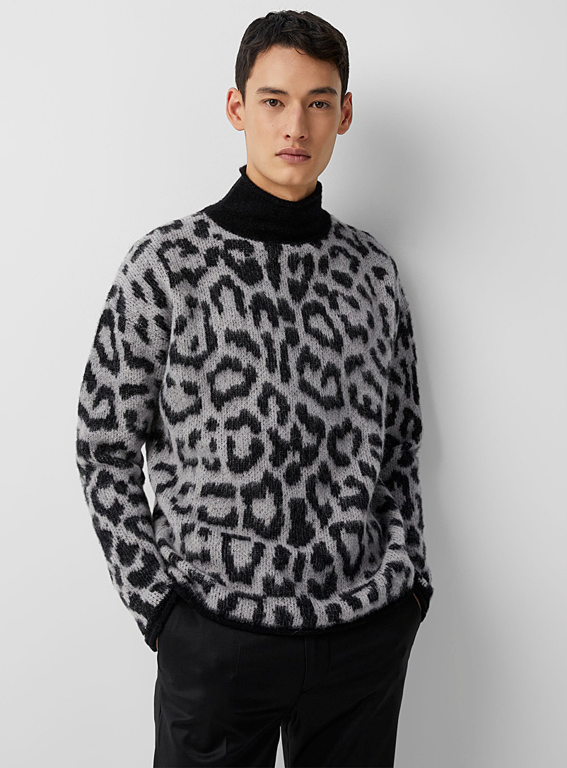 Drykorn Grey Nolan snow leopard sweater for men