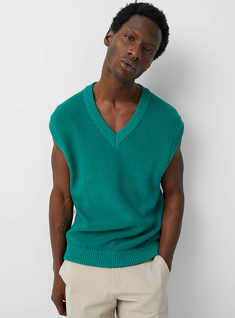 Drykorn Green Pigmented green knit sweater vest for men