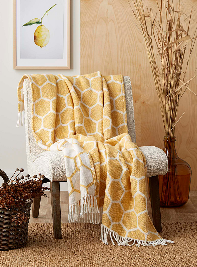 Simons Maison Patterned Yellow Honeycomb throw 130 x 150 cm