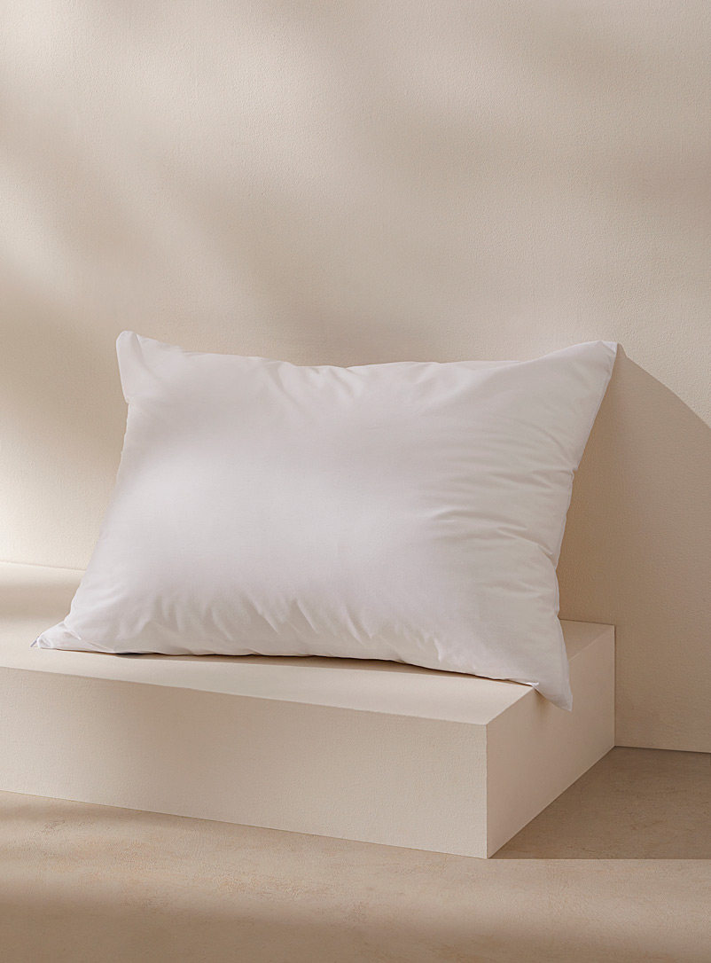 Simons Maison White Harmonie pillow protector