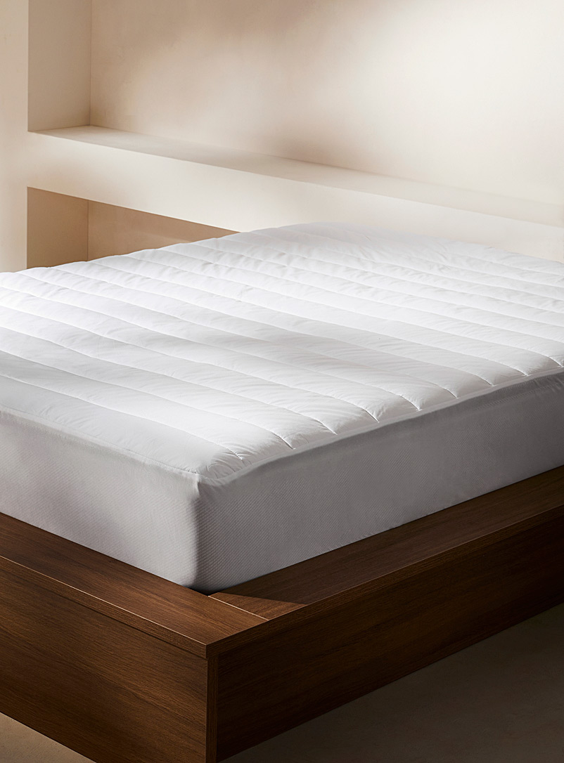 Duvetine mattress protector product image (primary)