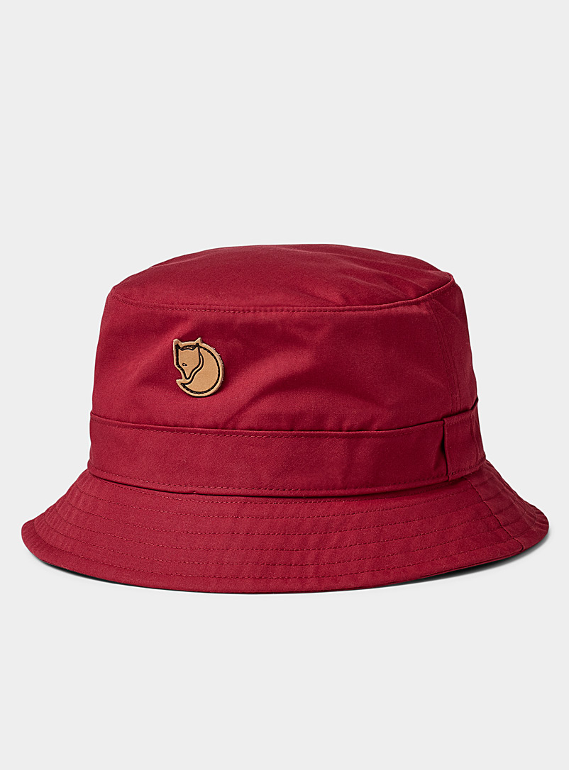 Fjällräven Red Kiruna emblem bucket hat for men