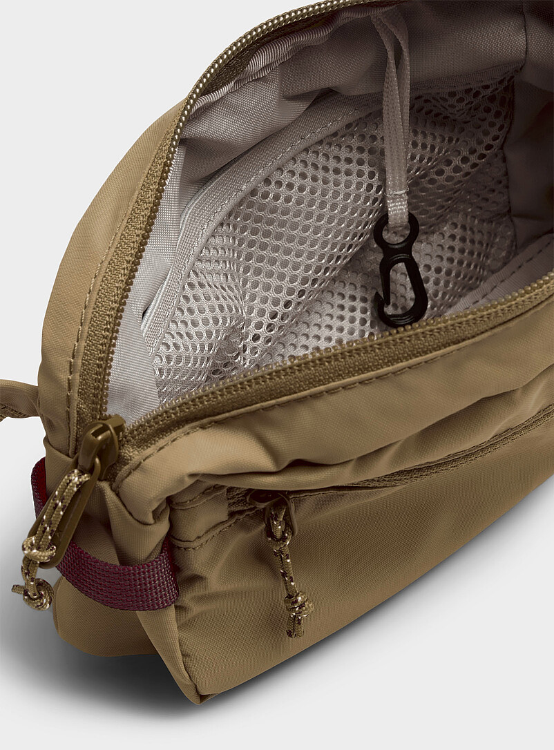 Fj&auml;llr&auml;ven: Le sac banane High Coast Vert fonc&eacute; - Mousse pour homme