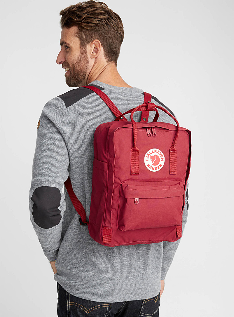 Fjällräven Ruby Red Kanken backpack for men