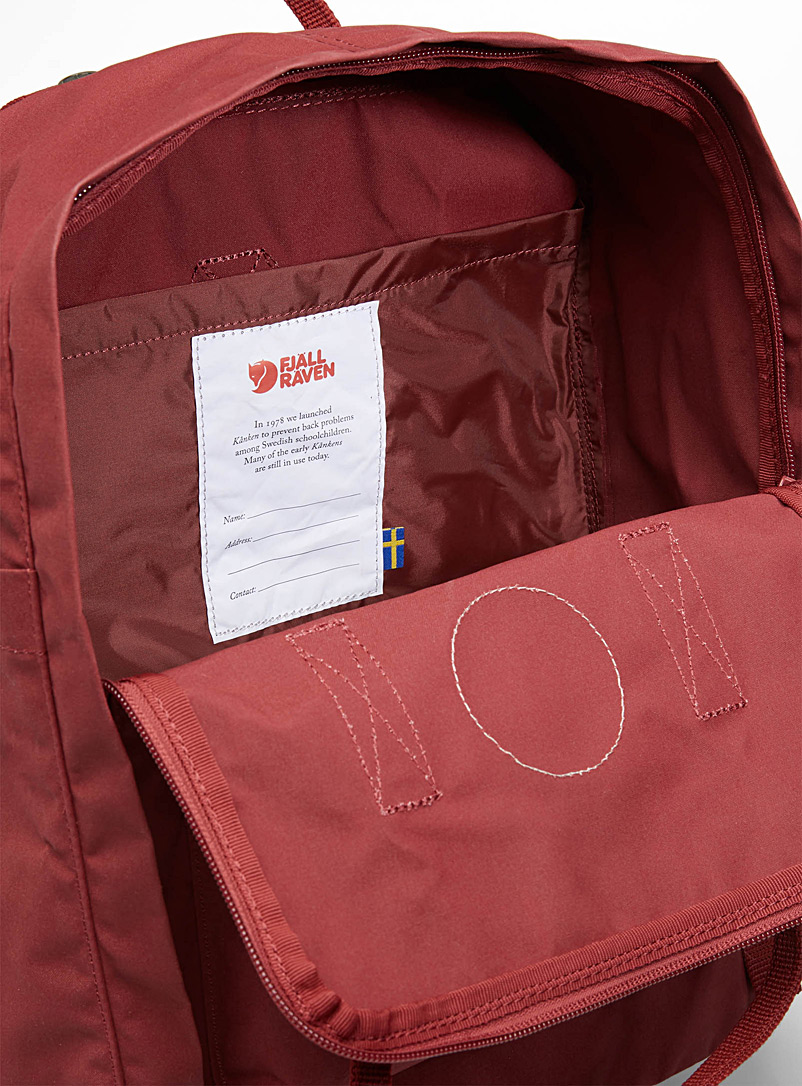 Fjällräven Ruby Red Kanken backpack for men