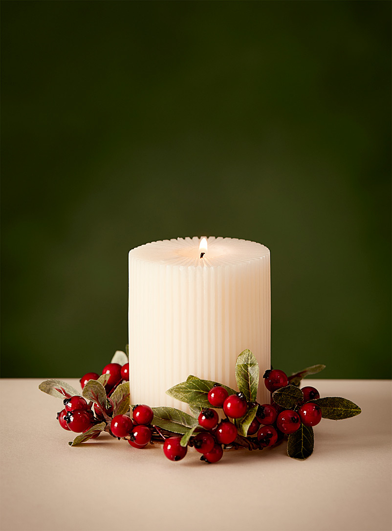 Simons Maison Green Red berries candle wreath