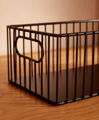 Tous nos paniers et articles de rangement chez Simons Maison