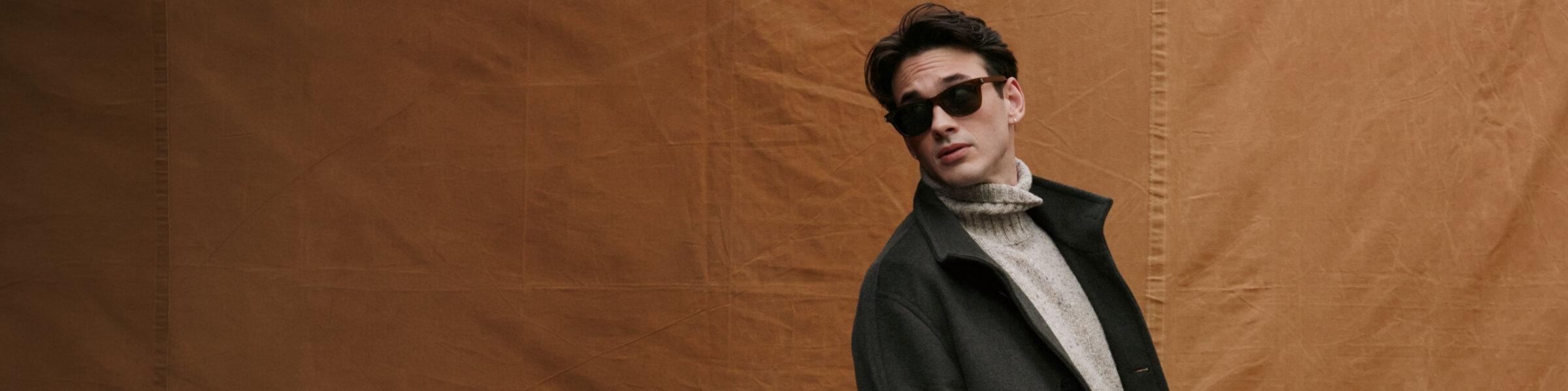 man dressed for fall-winter
