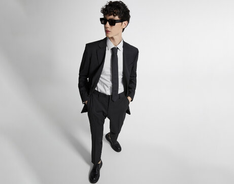 Suit for men at Le 31
