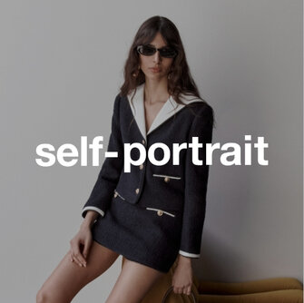 La minirobe noire en tricot boutons dorés par Self-Portrait pour femme chez Édito Simons