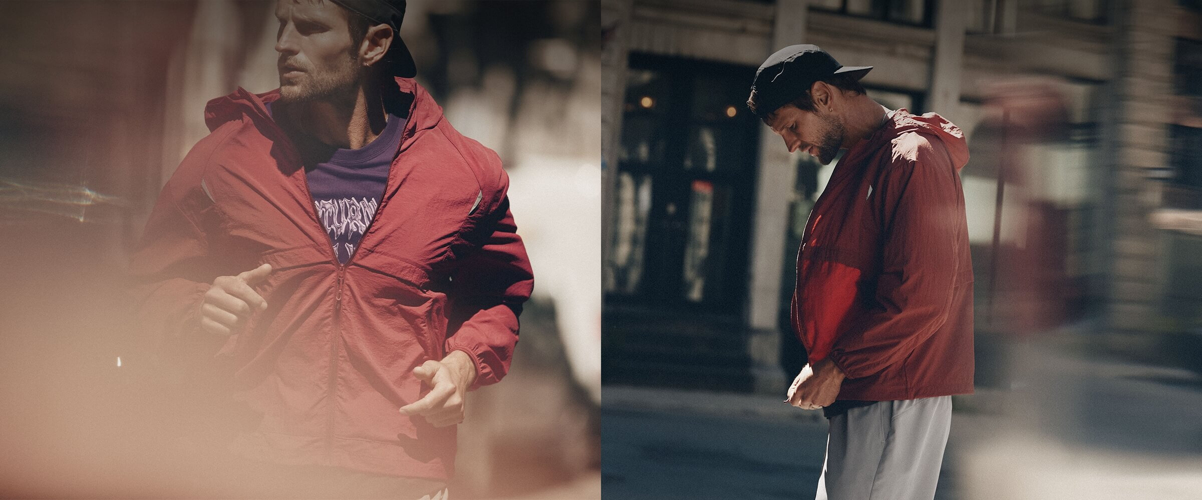 Homme qui court dans la rue, portant une casquette et un manteau rouge