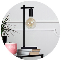 Retro-Inspired Lamp at Simons Maison