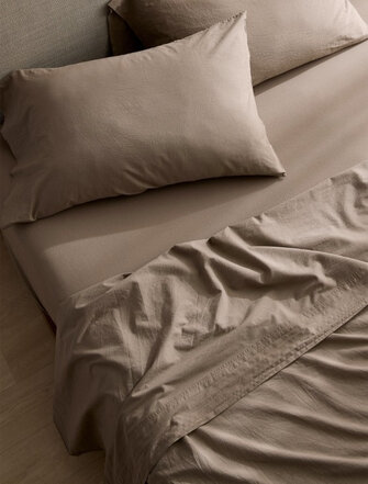 Draps et taies de couleur beige foncé