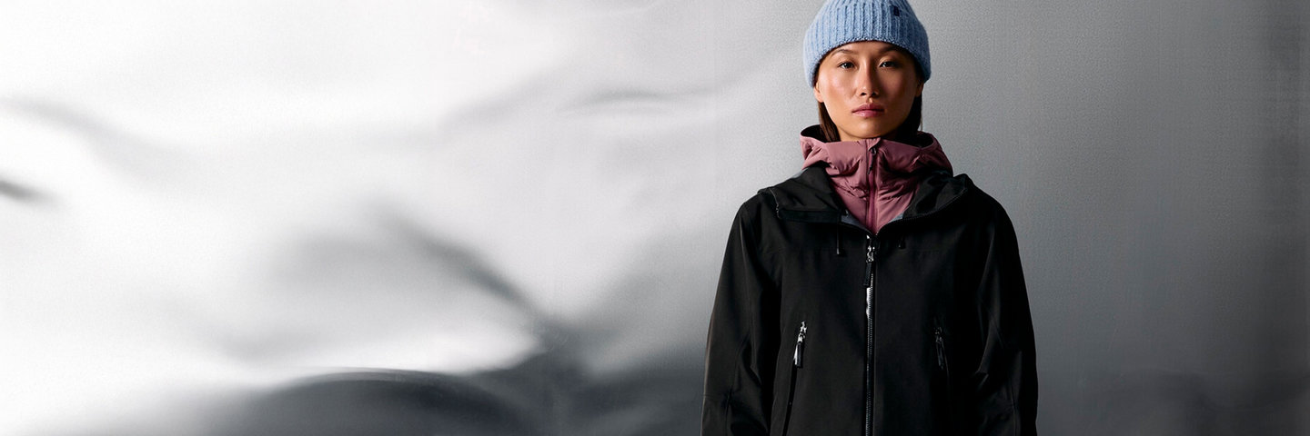 Les coquilles de protection pour femme chez Simons