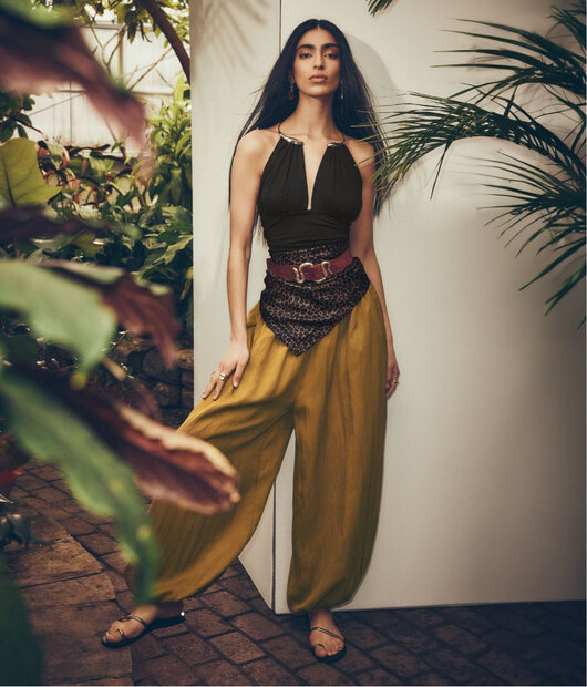 Le pantalon ballon ample chevilles élastiques signé Icône chez Simons