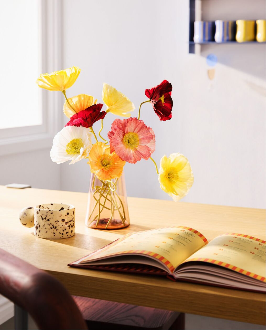 dried flowers in a pot