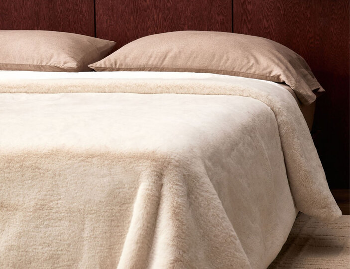 Toutes nos couvertures chez Simons Maison