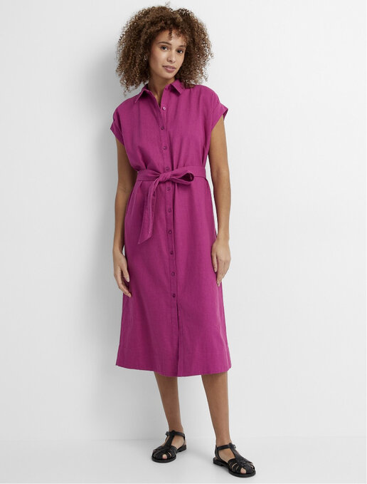La robe ceinturée mélange de lin signée Contemporaine chez Simons