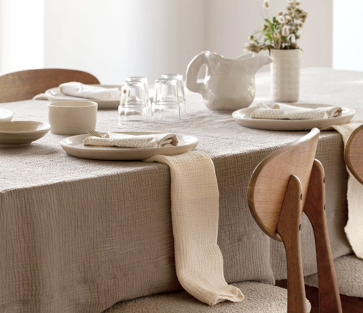 table with these neutral accessories