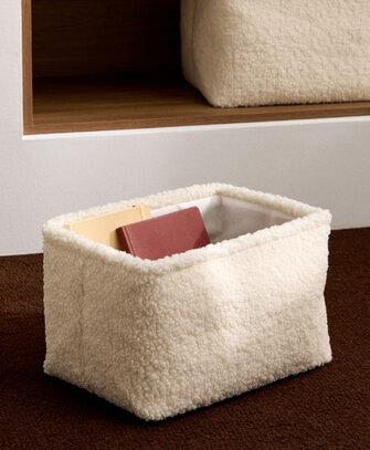 Tous nos paniers et articles de rangement chez Simons Maison