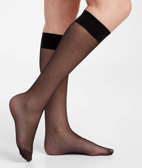 Knee-hight nylons for women at Simons