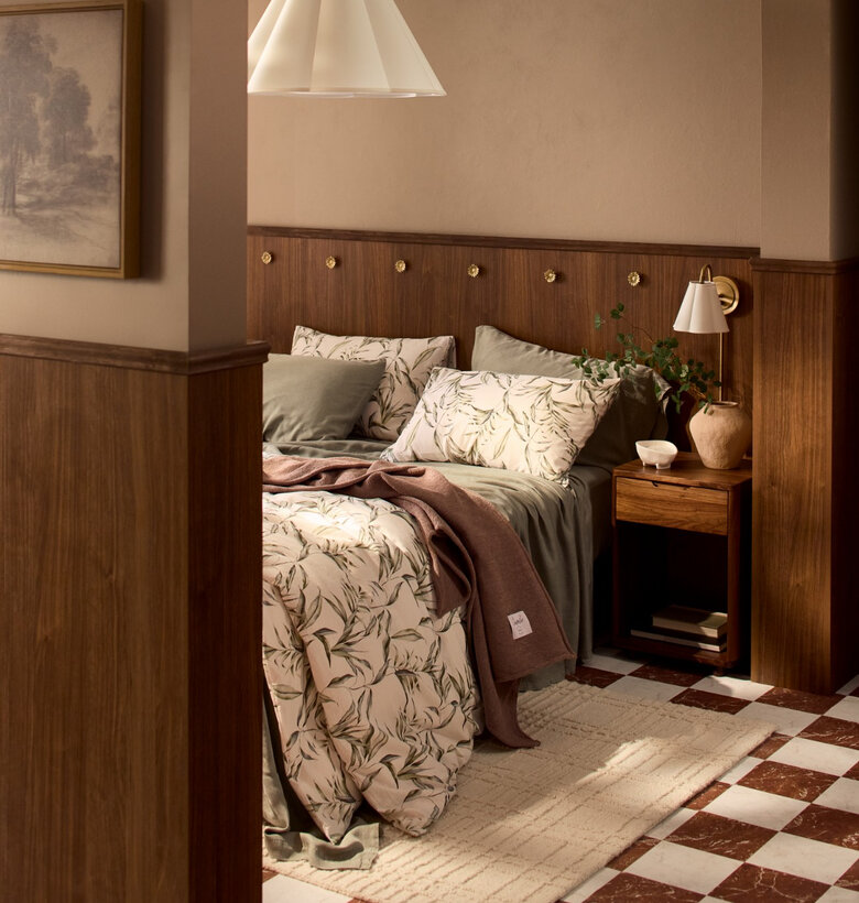 A natural, cozy bedroom with an exotic charm