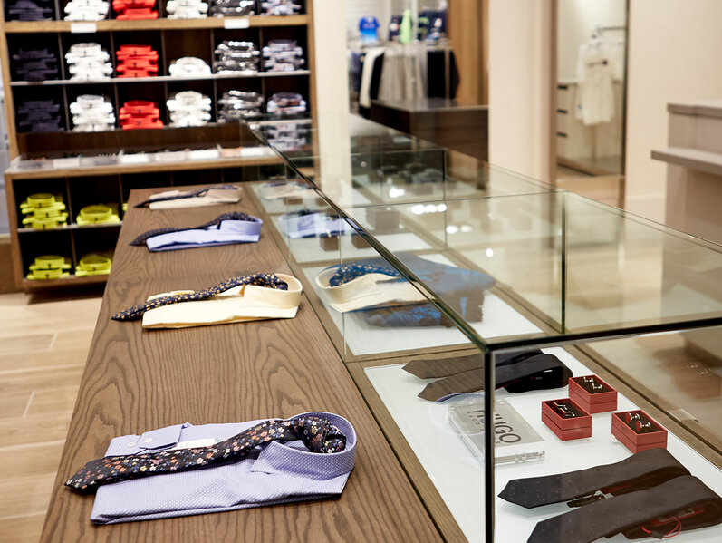 Le 31 The Suit Shop department